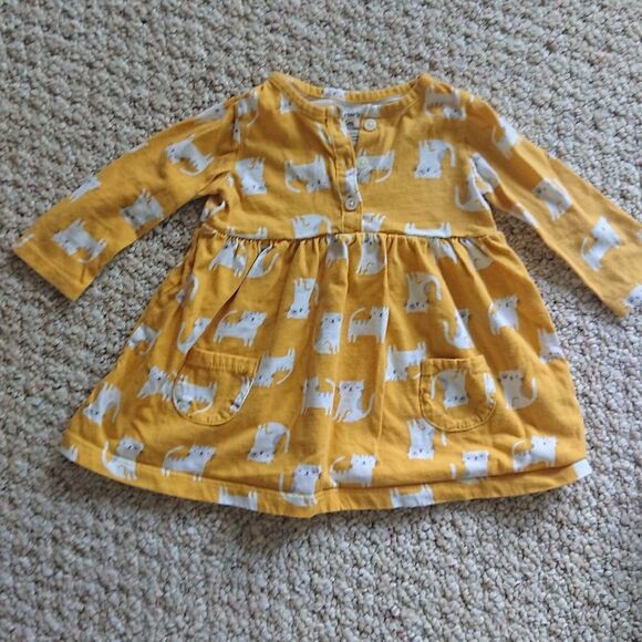 Cute yellow cat and flowers top bundle - Picture 2 of 11